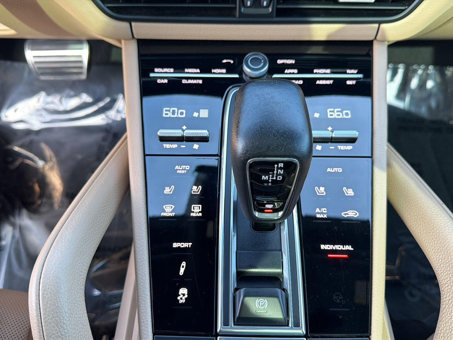 Used 2021 Moonlight Blue Metallic Porsche S image 19