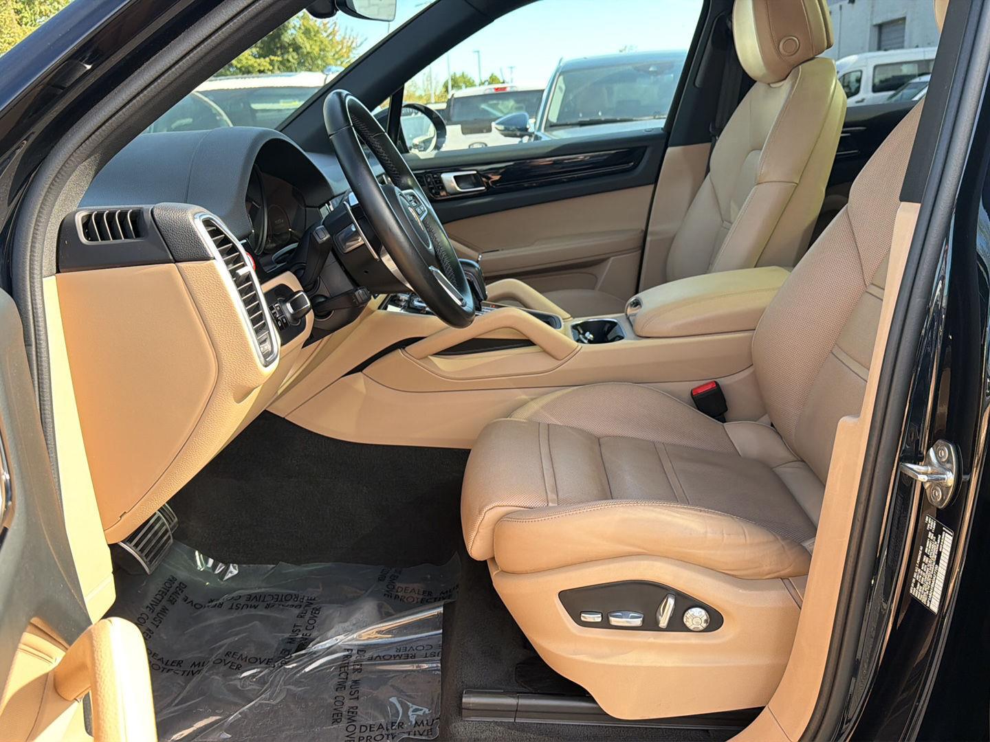 Used 2021 Moonlight Blue Metallic Porsche S image 9