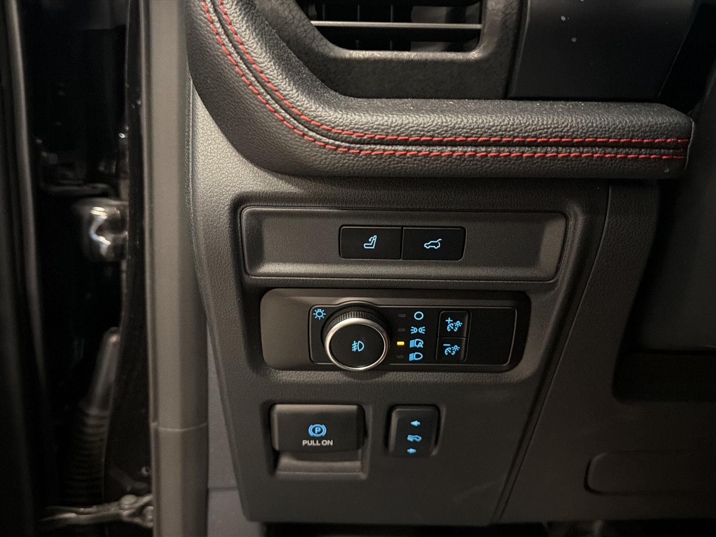Used 2024 Agate Black Metallic Ford Limited image 22