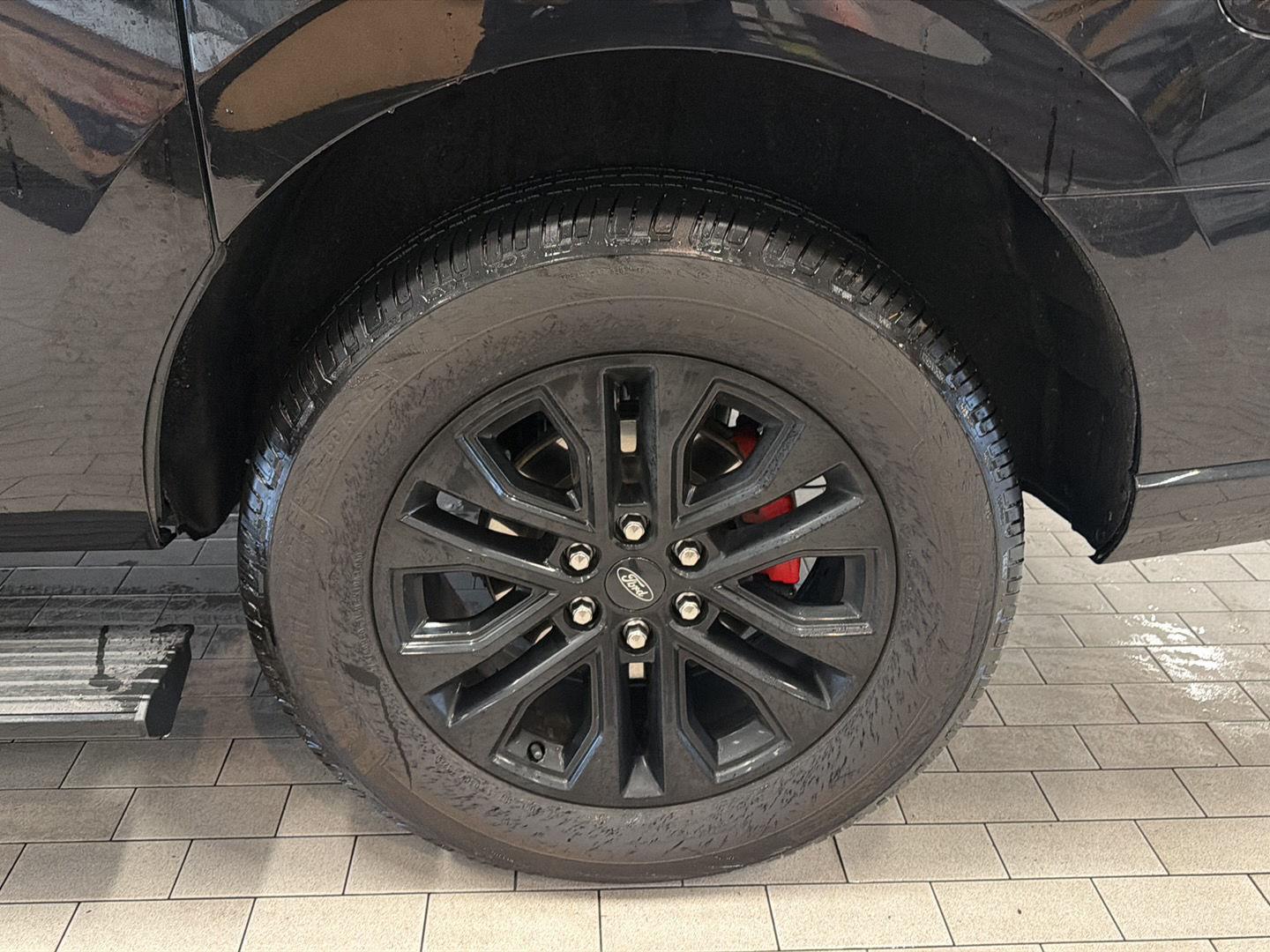 Used 2024 Agate Black Metallic Ford Limited image 25