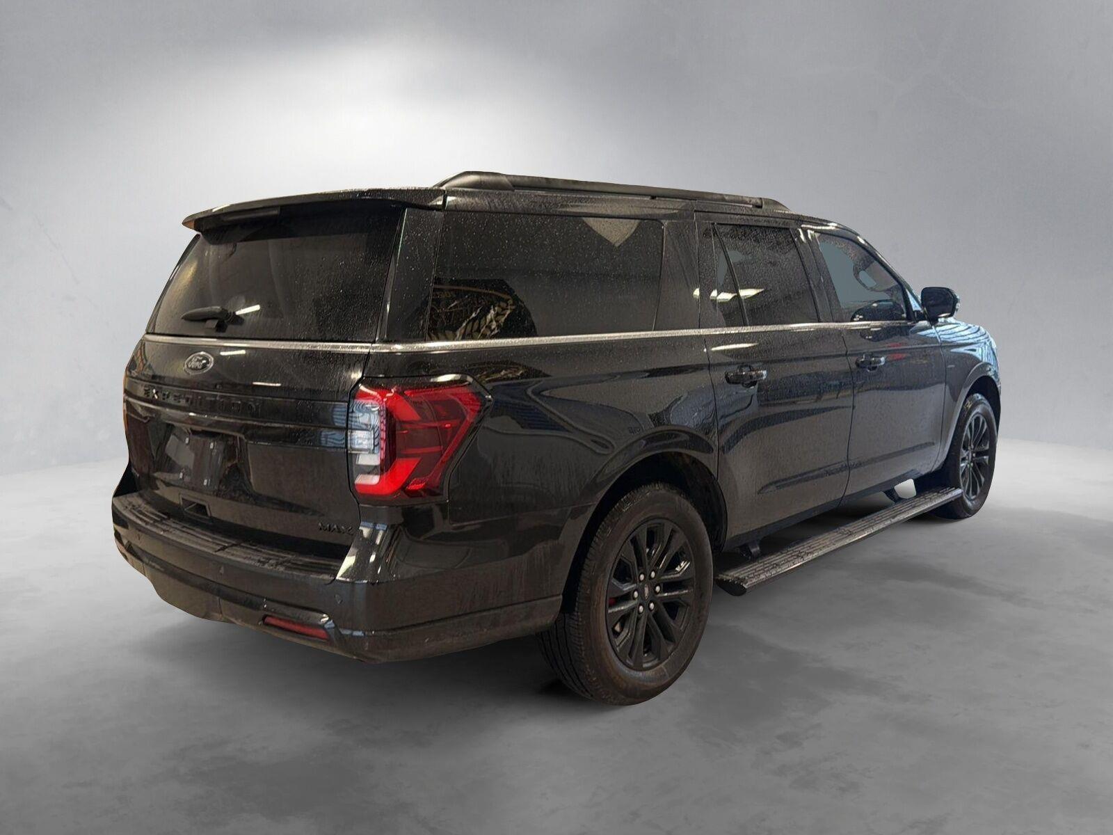 Used 2024 Agate Black Metallic Ford Limited image 12