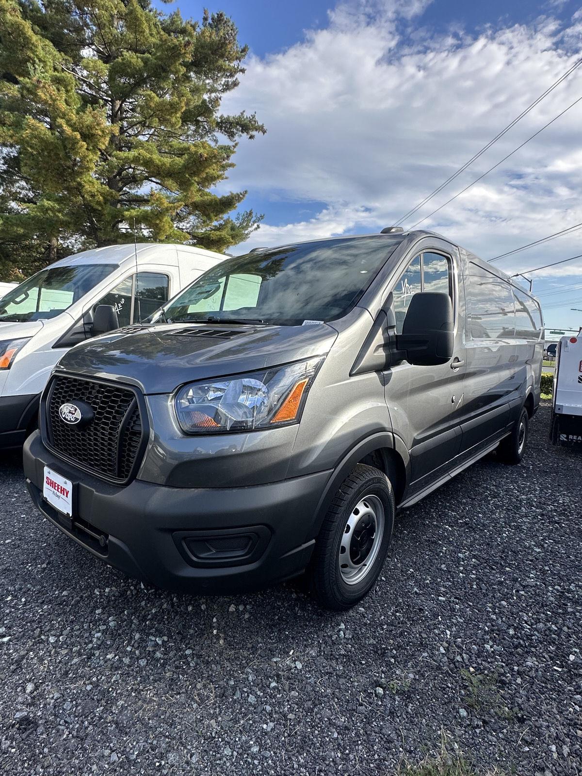 New 2026 Carbonized Gray Metallic Ford  image 23