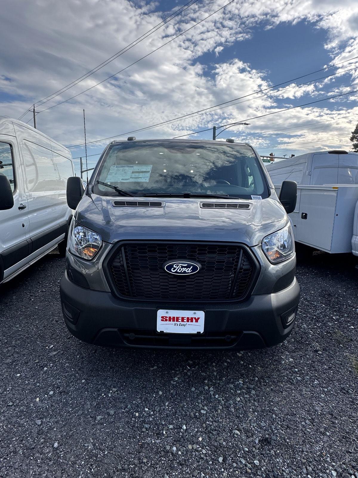 New 2026 Carbonized Gray Metallic Ford  image 24