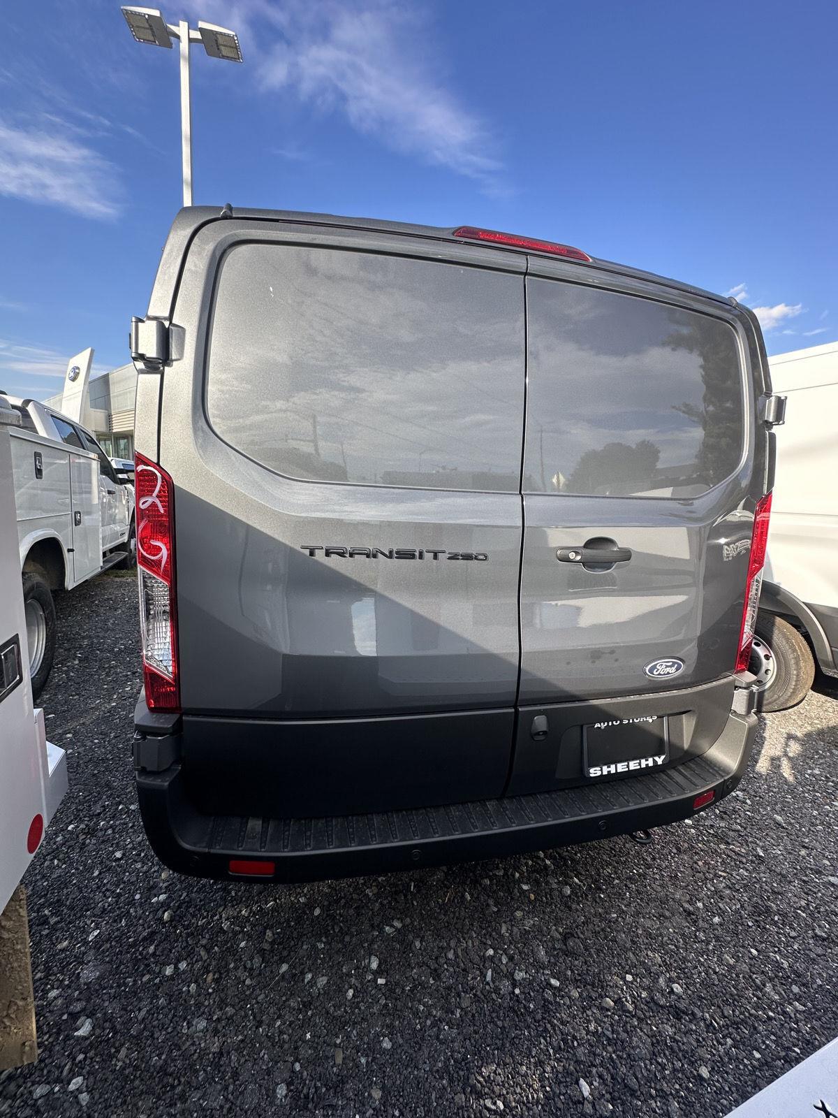 New 2026 Carbonized Gray Metallic Ford  image 28