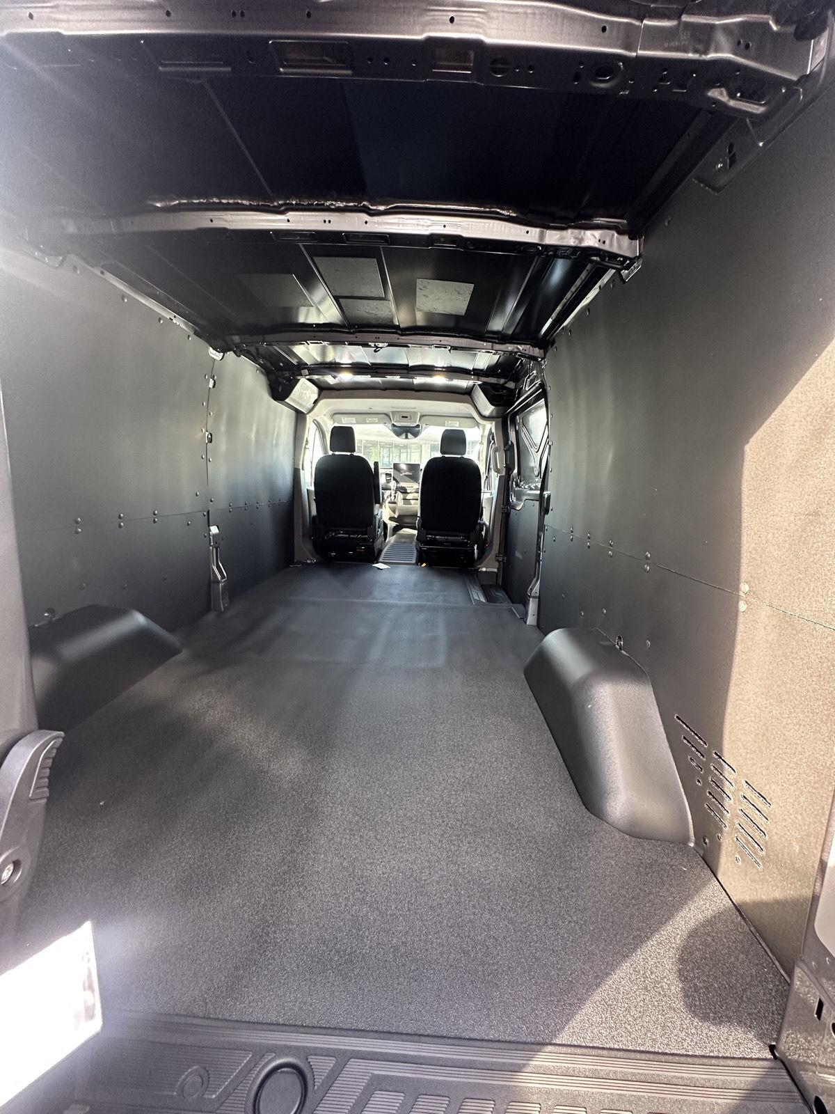 New 2026 Carbonized Gray Metallic Ford  image 29