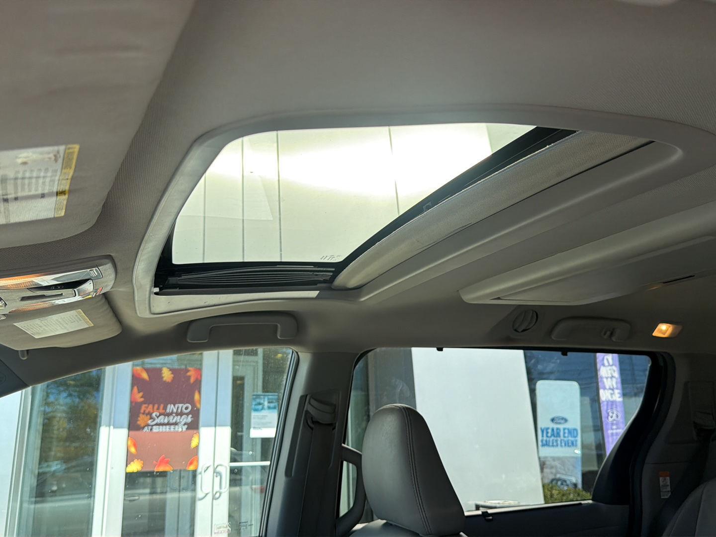 Used 2015 Silver Sky Metallic Toyota XLE Premium 8-Passenger image 12