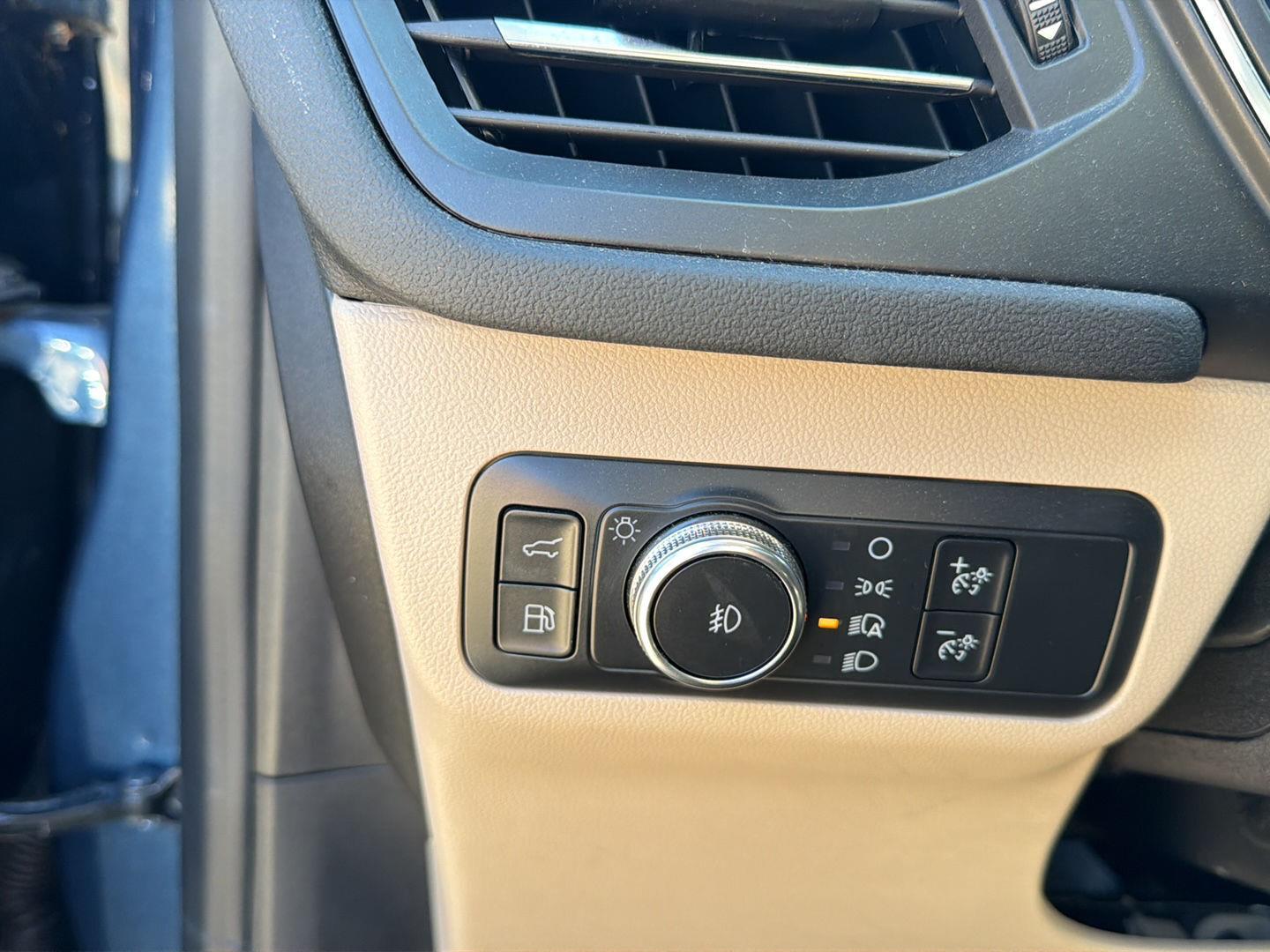 Used 2020 Blue Metallic Ford Titanium Hybrid image 22