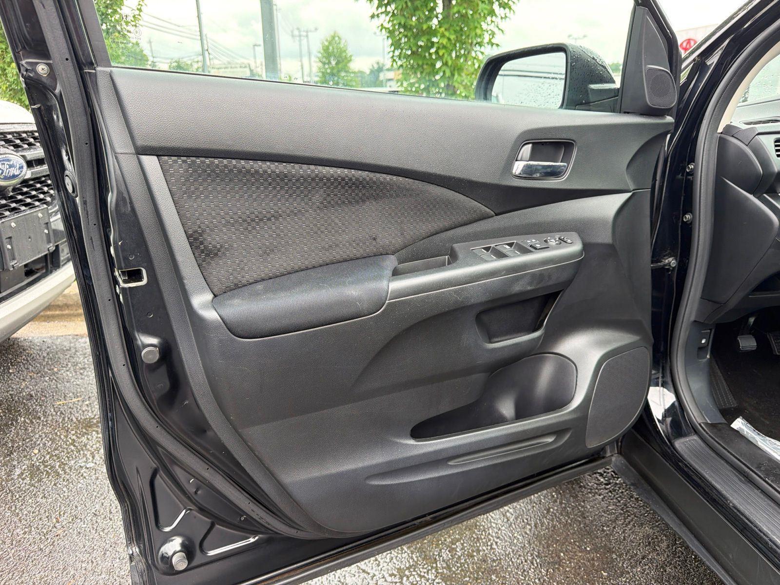 Used 2016 Crystal Black Pearl Honda EX image 23