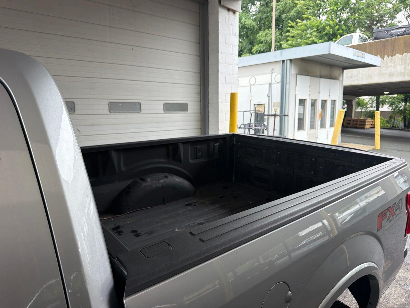 Used 2020 Iconic Silver Metallic Ford LARIAT image 22