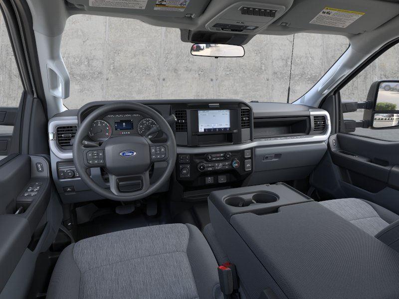 New 2026 Oxford White Ford XL image 9