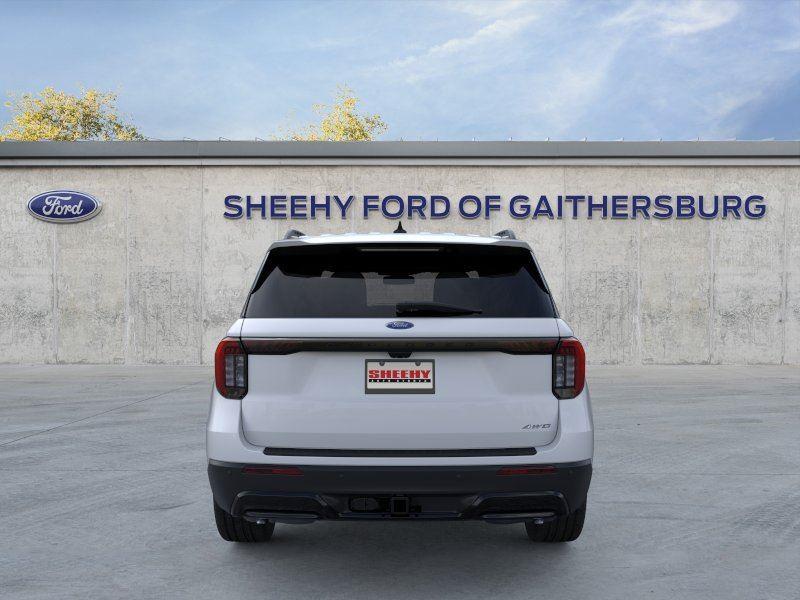 New 2026 Space White Metallic Ford ST-Line image 6