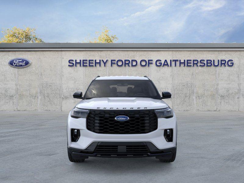 New 2026 Space White Metallic Ford ST-Line image 7