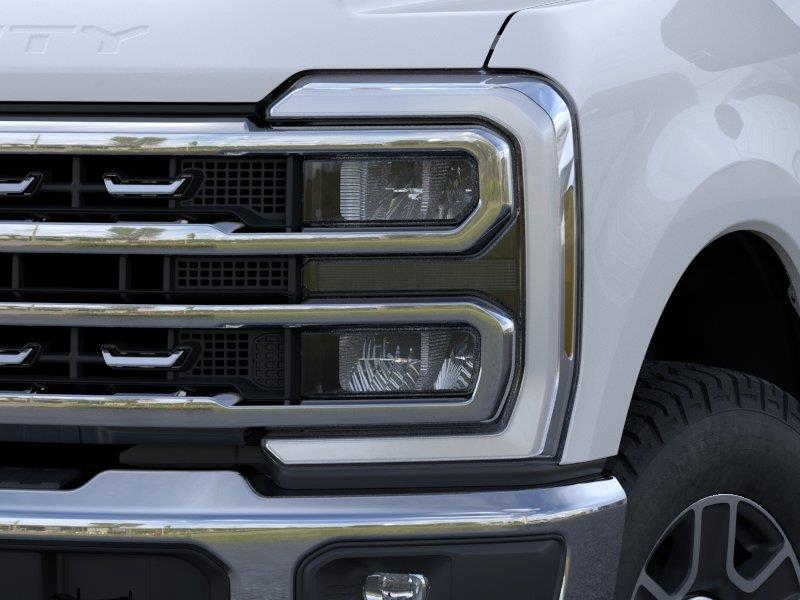 New 2026 Oxford White Ford LARIAT image 18