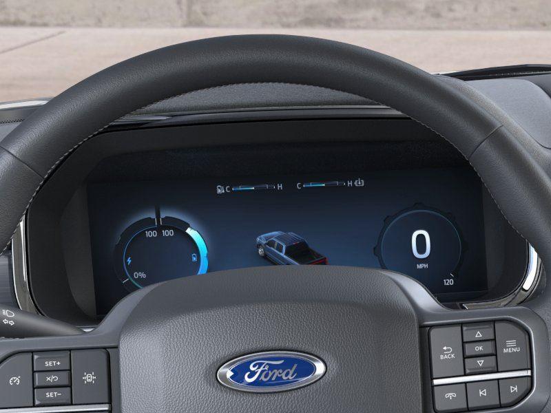 2025 Ford F-150 Lightning XLT - Photo 13
