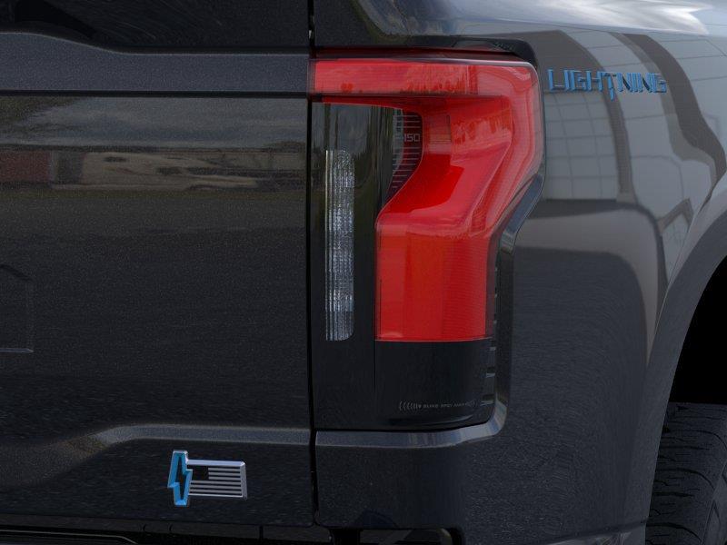 New 2025 Agate Black Metallic Ford XLT image 21