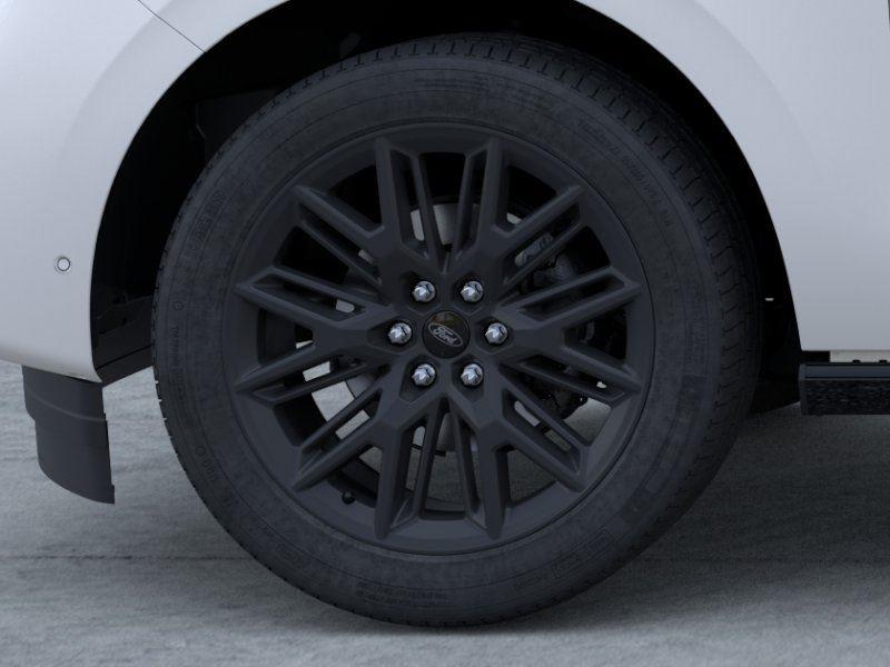 New 2026 Star White Metallic Tri-Coat Ford Platinum image 19