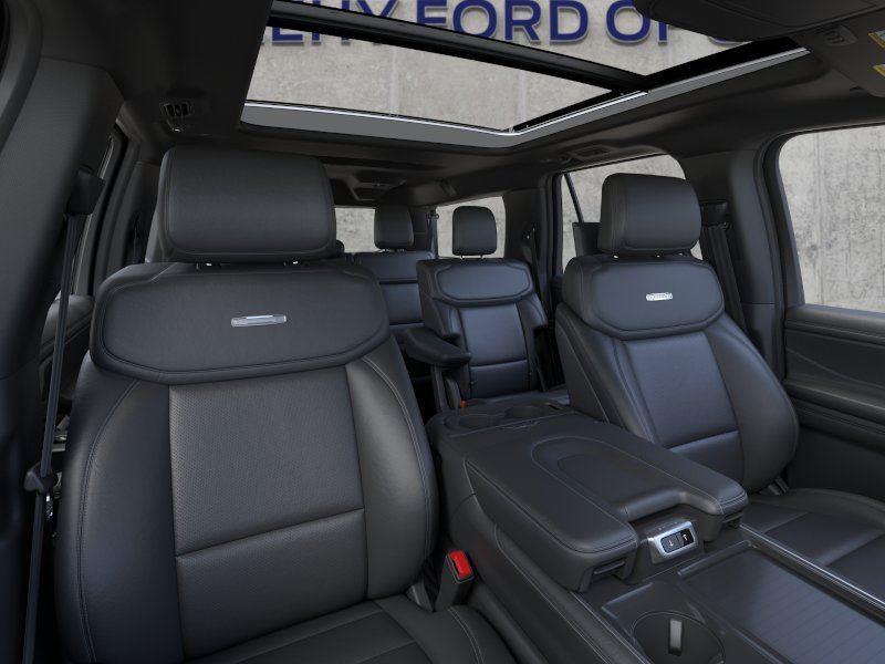 New 2026 Star White Metallic Tri-Coat Ford Platinum image 10