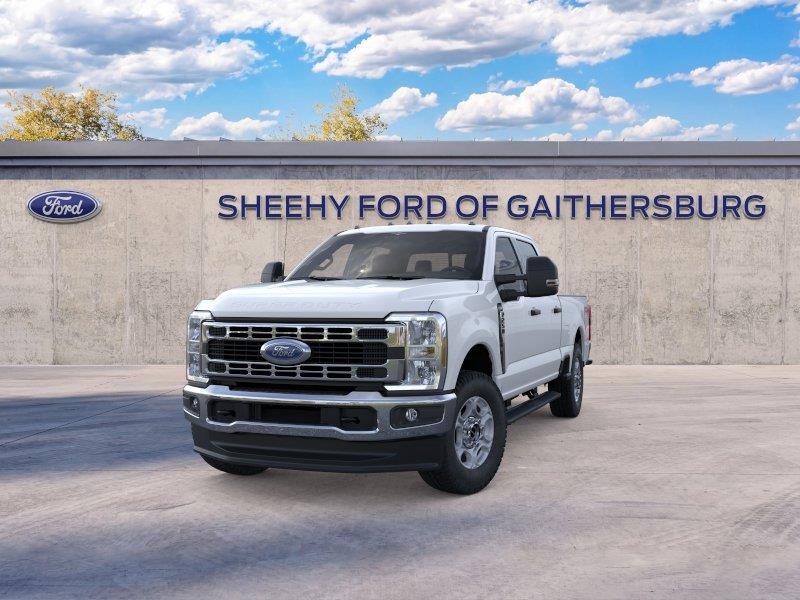 New 2026 Oxford White Ford XLT image 3