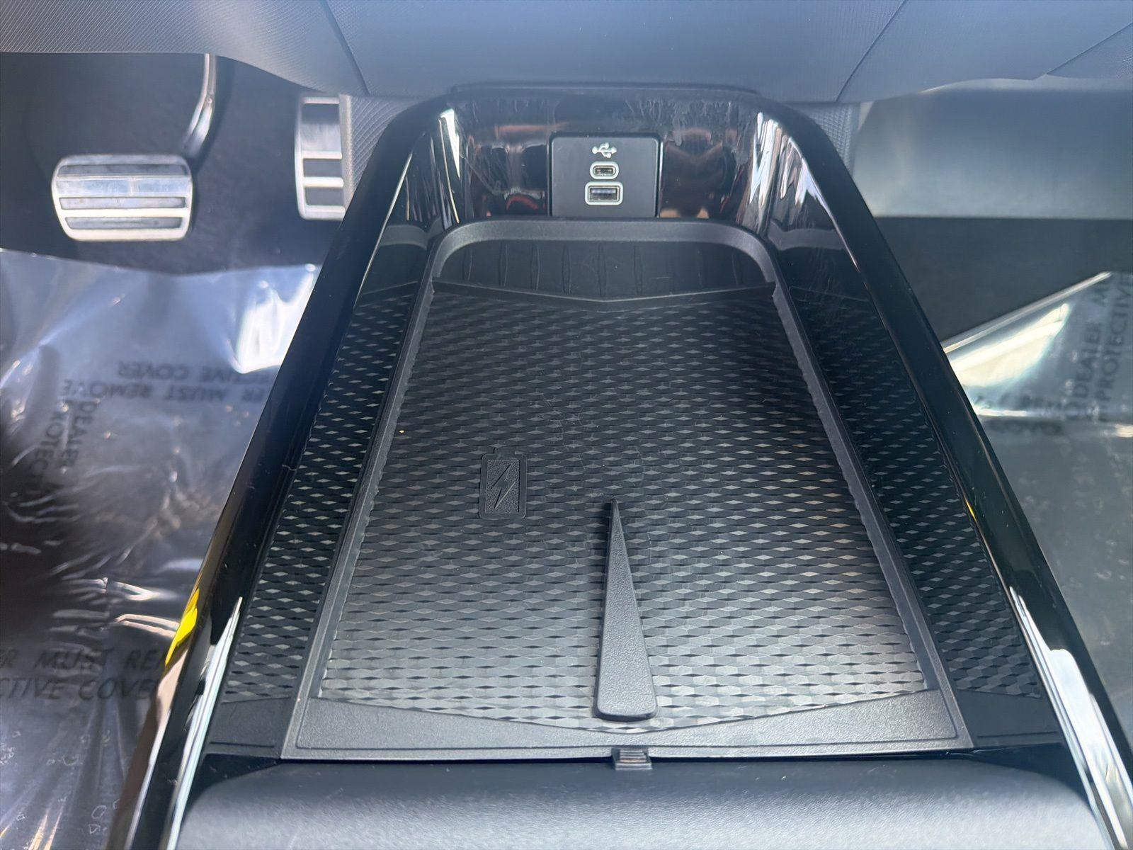 Used 2025 Yellow Ford Premium image 21