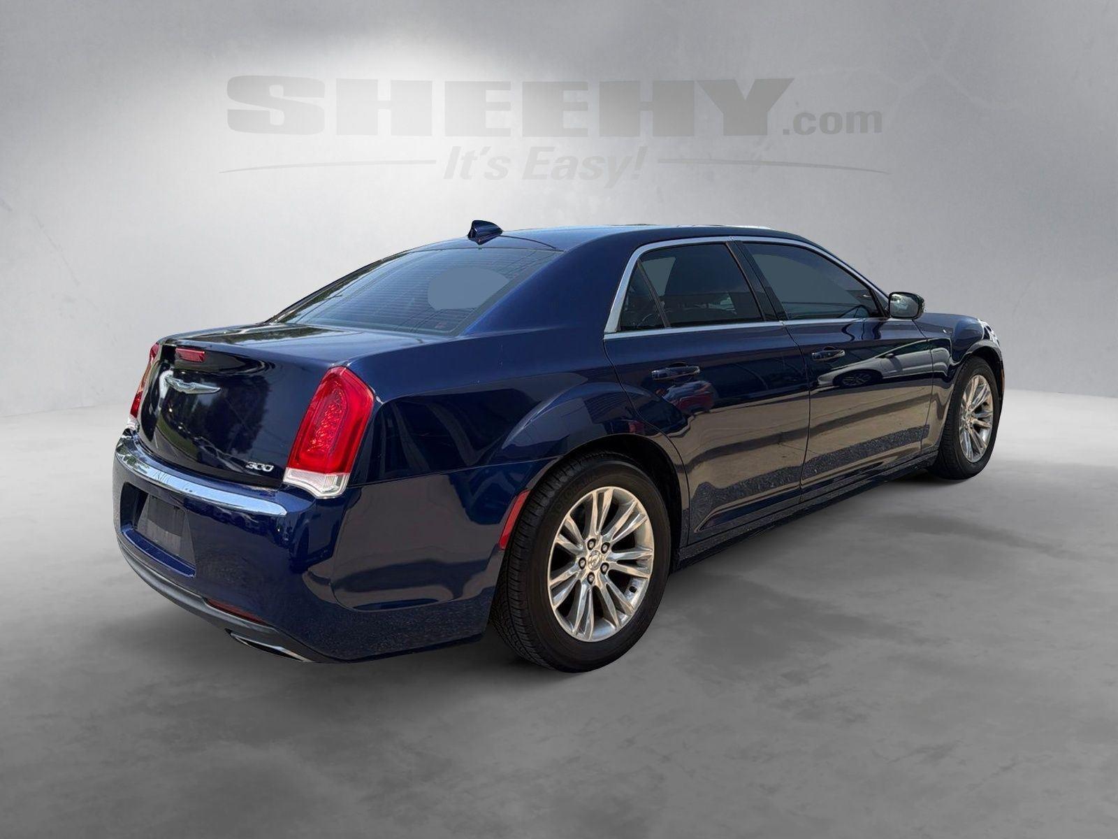 Used 2016 Jazz Blue Pearlcoat Chrysler Limited image 10