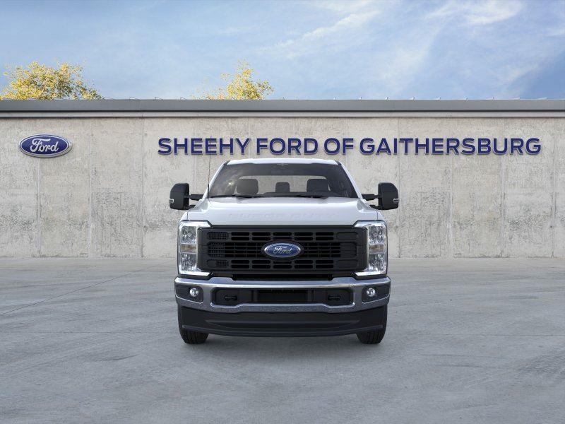 New 2026 Oxford White Ford XL image 7