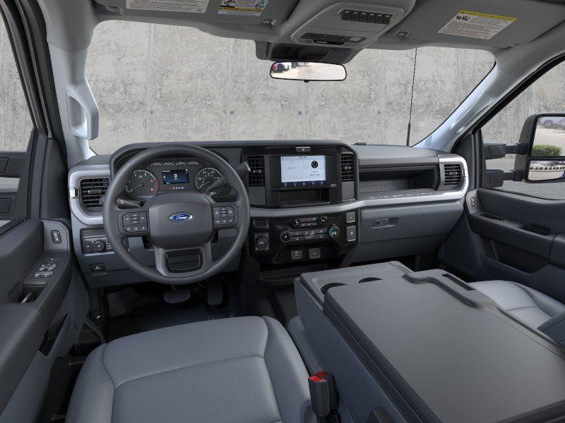 New 2026 Oxford White Ford XL image 9