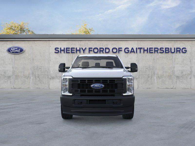 New 2026 Oxford White Ford XL image 7