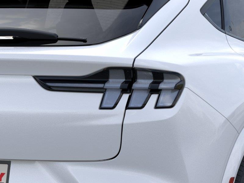 New 2025 Star White Metallic Tri-coat Ford GT image 21