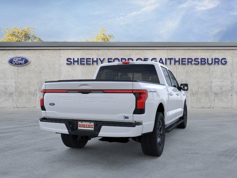 New 2025 Oxford White Ford LARIAT image 8