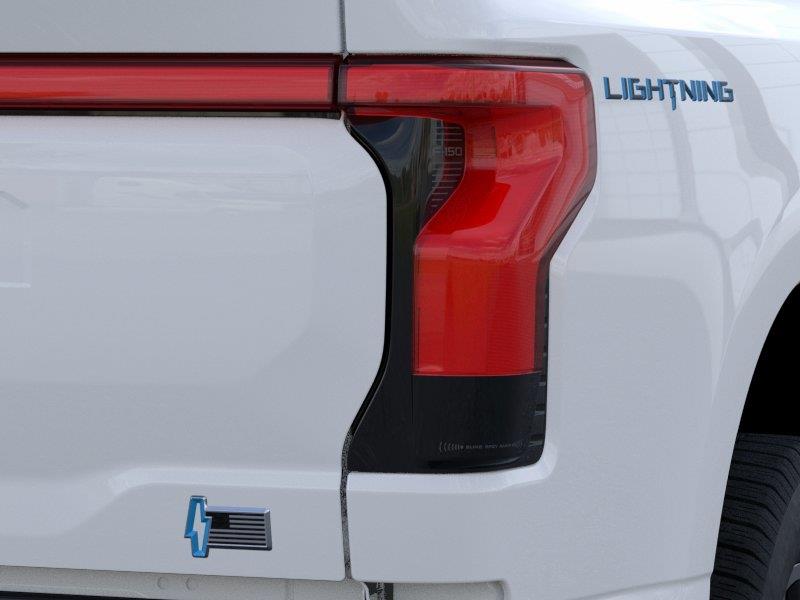 New 2025 Oxford White Ford LARIAT image 21