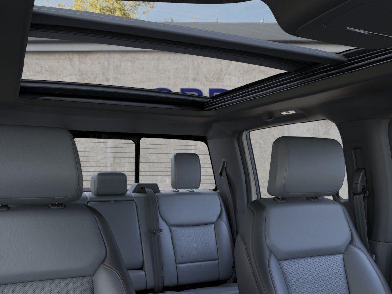 New 2025 Oxford White Ford LARIAT image 22