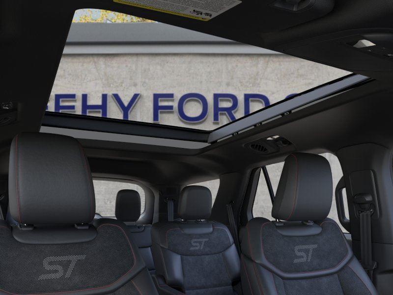 New 2026 Star White Metallic Tri-Coat Ford ST image 22