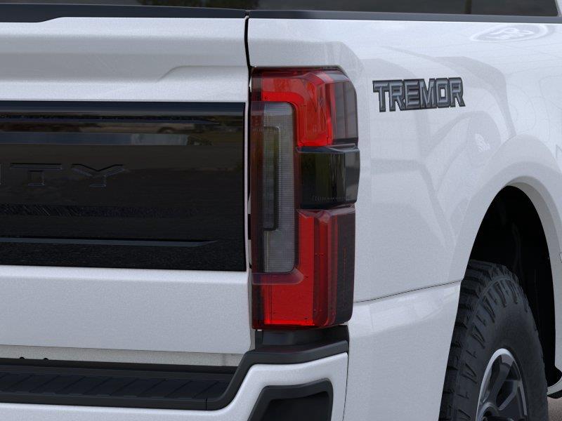 New 2026 Star White Metallic Tri-Coat Ford Platinum image 21