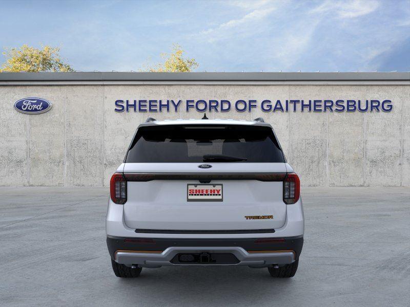 New 2026 Space White Metallic Ford Tremor image 6