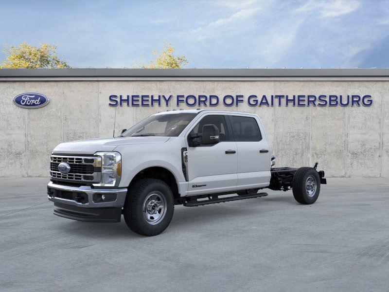 New 2026 Oxford White Ford XL image 2