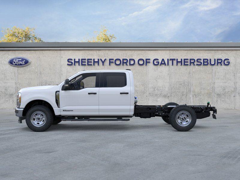 New 2026 Oxford White Ford XL image 4