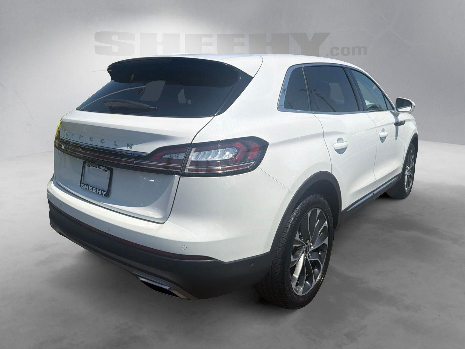 Used 2023 Pristine White Lincoln Reserve image 12