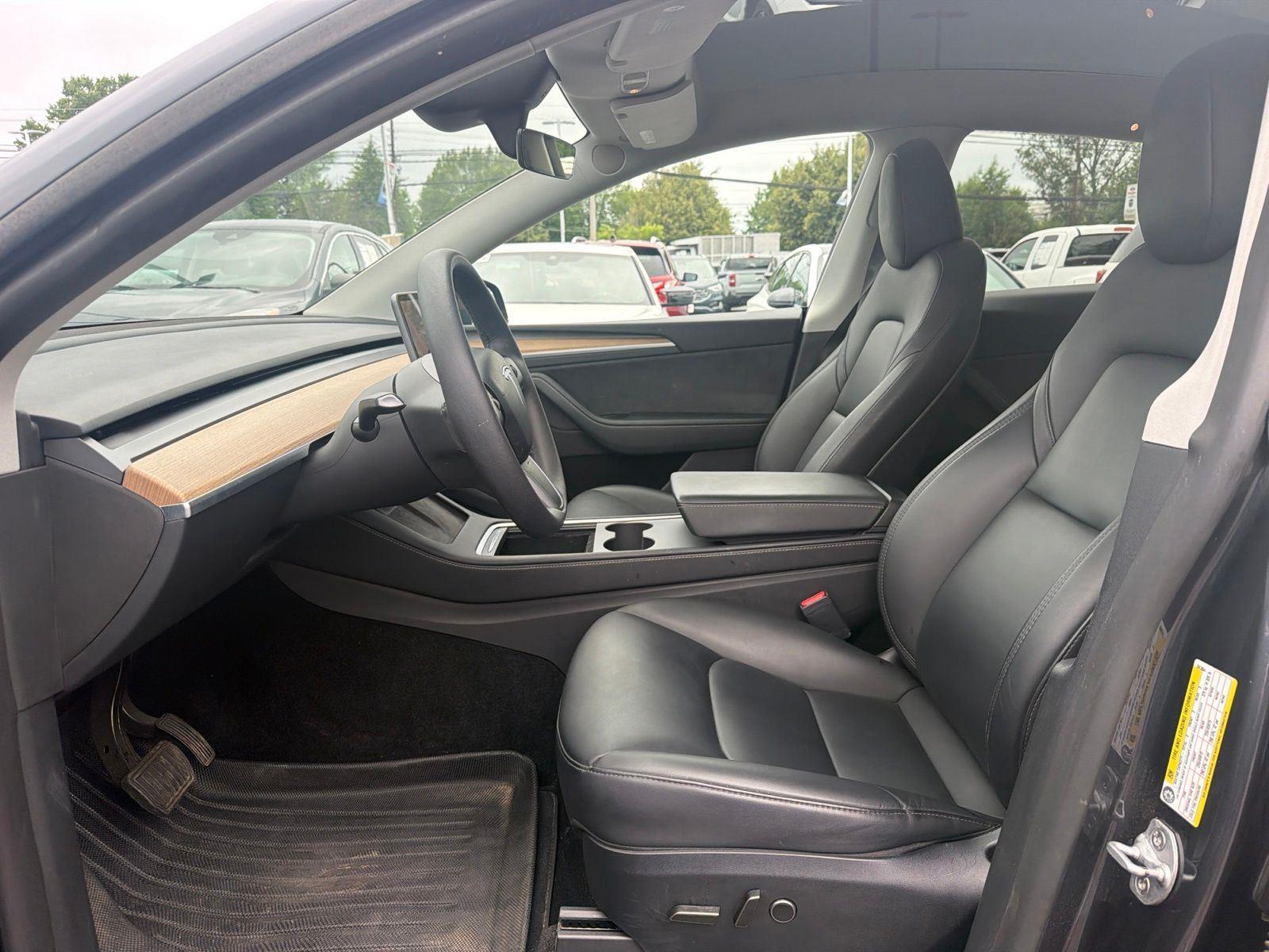 Used 2024 Stealth Gray Tesla Long Range image 7
