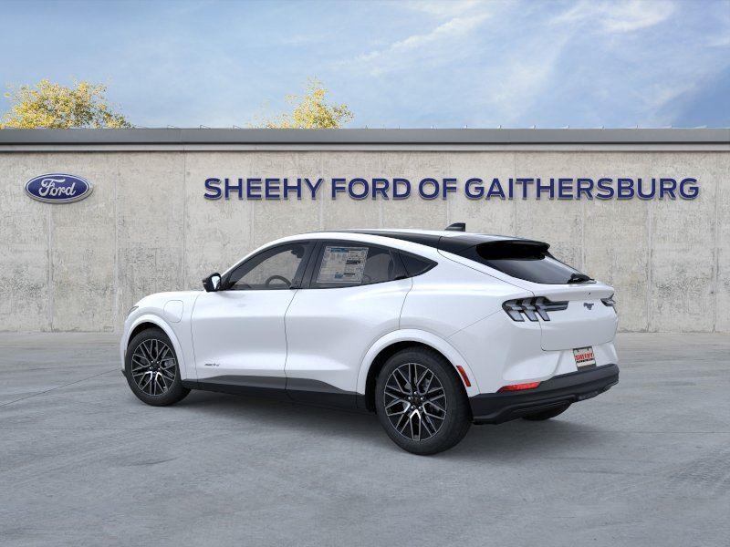 New 2026 Star White Metallic Tri-coat Ford Premium image 4
