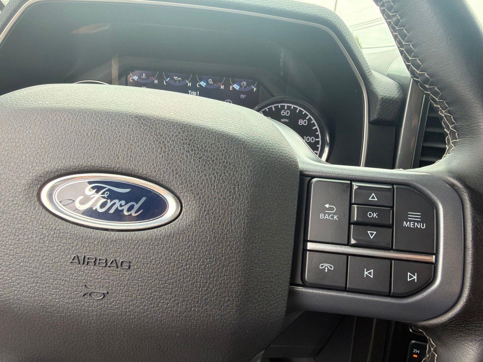 Used 2023 Avalanche Ford XLT image 14