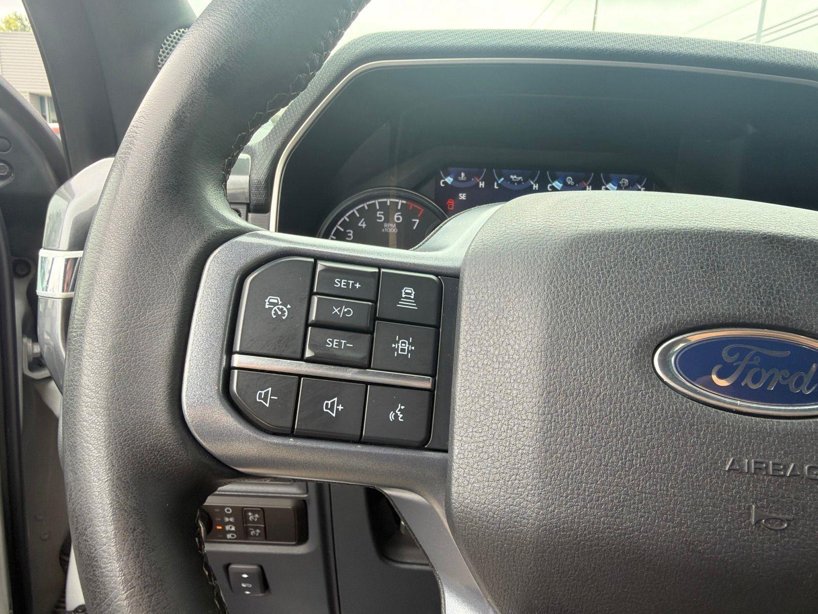 Used 2023 Avalanche Ford XLT image 15
