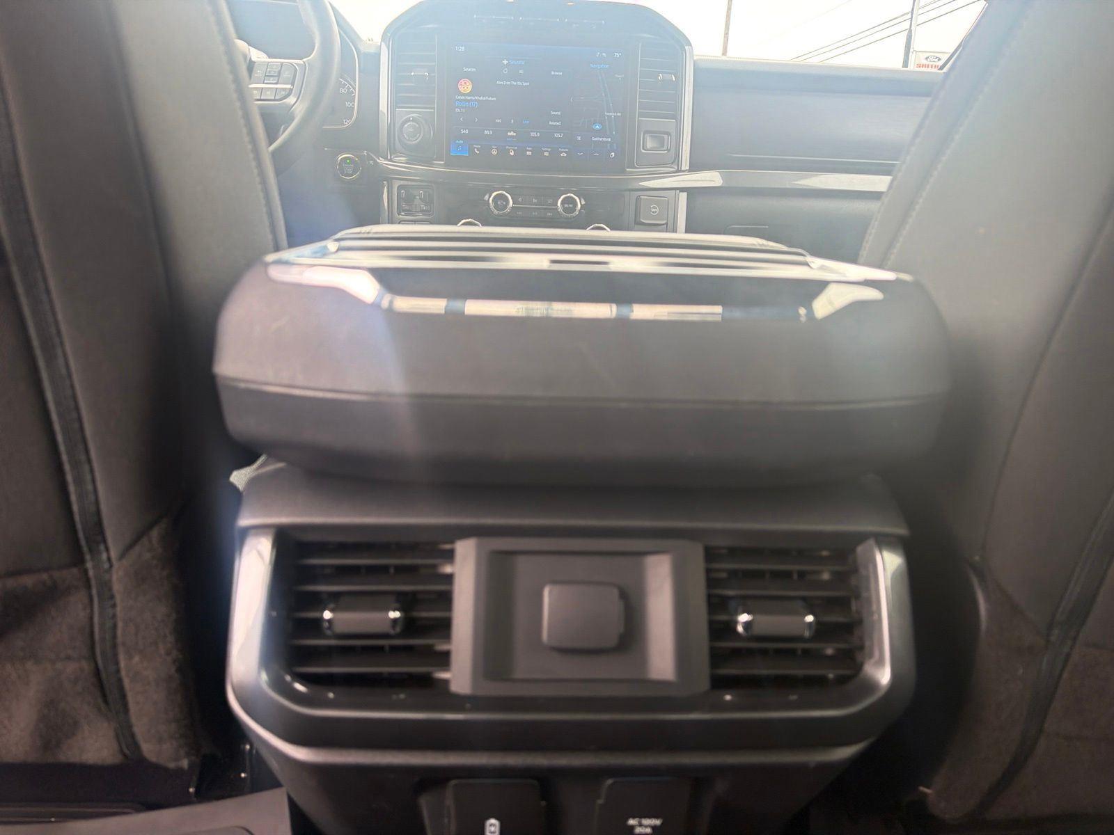 Used 2023 Avalanche Ford XLT image 22