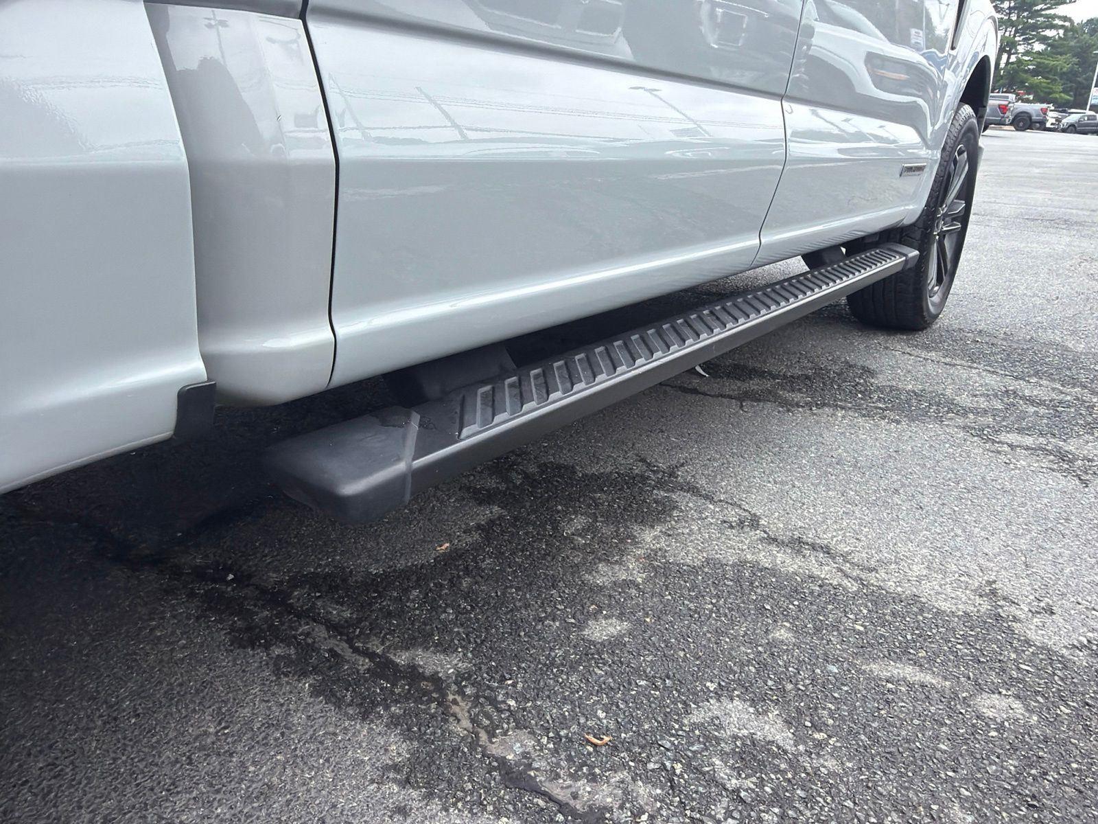 Used 2023 Avalanche Ford XLT image 25