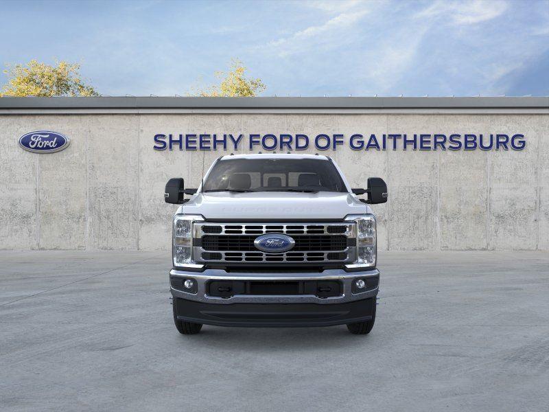 New 2026 Oxford White Ford XL image 7