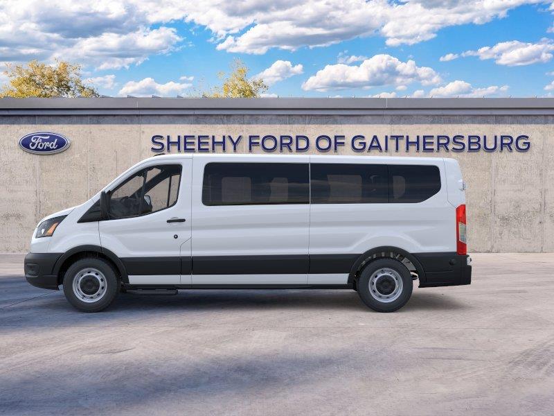 New 2026 Oxford White Ford 350 XL image 4