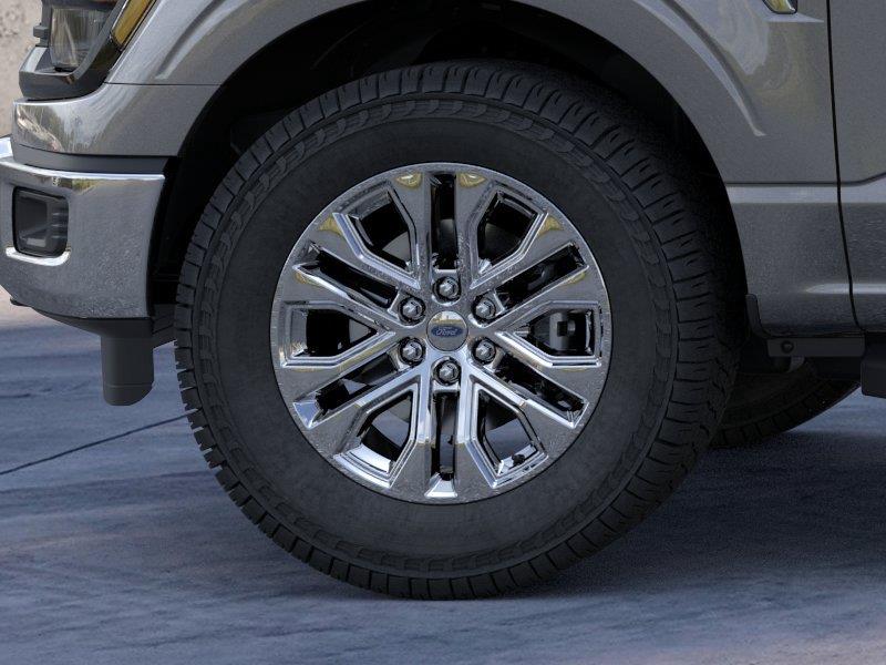 New 2026 Carbonized Gray Metallic Ford XLT image 19