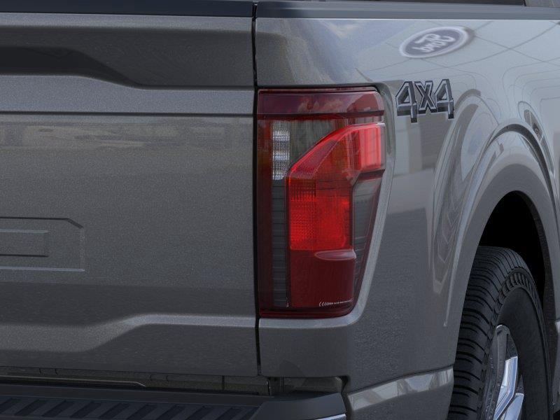 New 2026 Carbonized Gray Metallic Ford XLT image 21