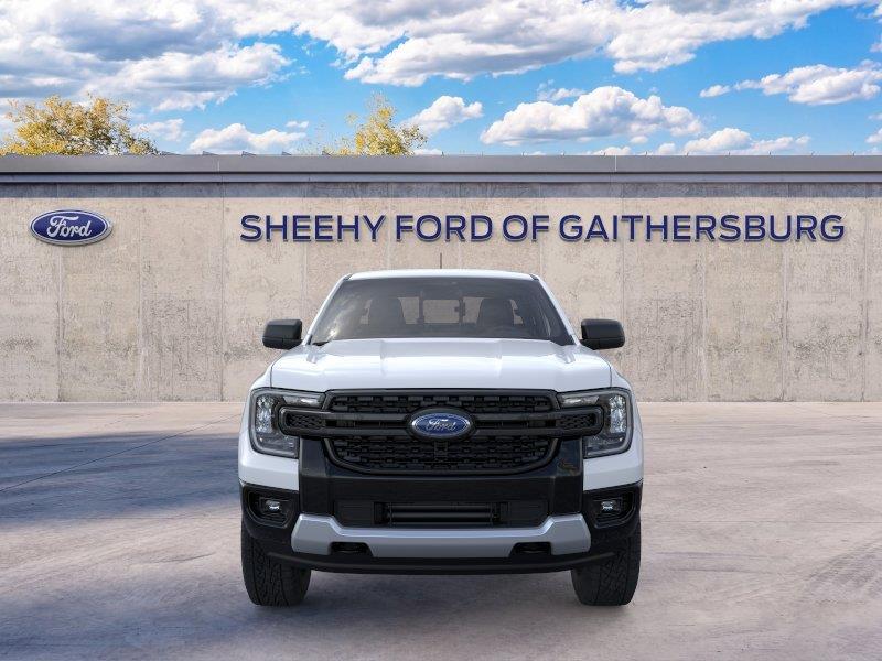New 2025 Oxford White Ford XLT image 7