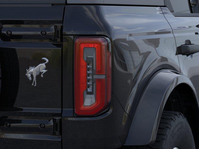 New 2026 Shadow Black Ford Outer Banks image 23