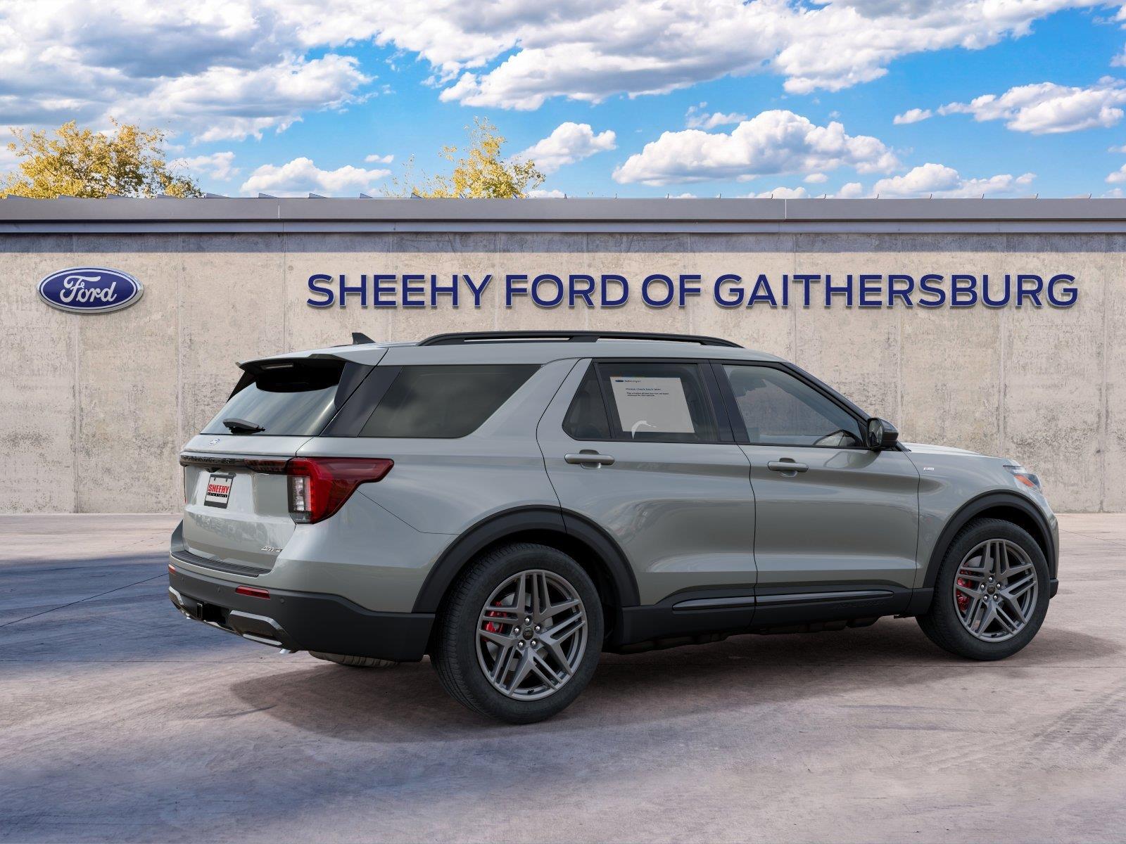 New 2027 Avalanche Gray Ford ST-Line image 6